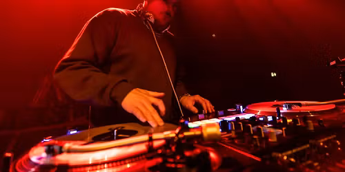 Club Sounds \/\/ Y2K Noughties: Party Like It\u2019s 2005! - hosted by Steevott