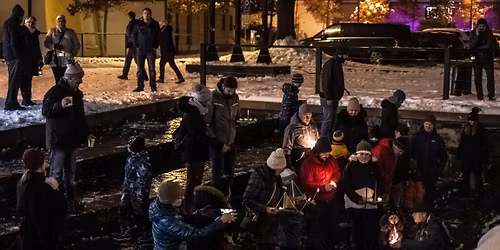 Zp\u00edv\u00e1n\u00ed u v\u00e1no\u010dn\u00edho stromu a pou\u0161t\u011bn\u00ed sko\u0159\u00e1pkov\u00fdch lodi\u010dek