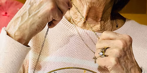 Flowerscape Glass Frame Craft & Sip #2