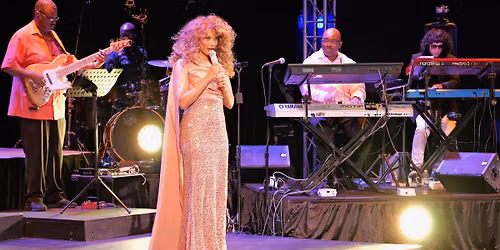 4 The Love of You - Tribute to Whitney Houston
