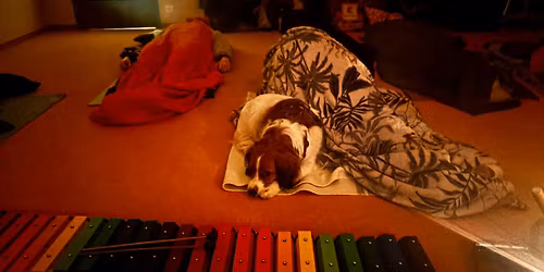 Muzikoterapie a dechov\u00e1 relaxace 