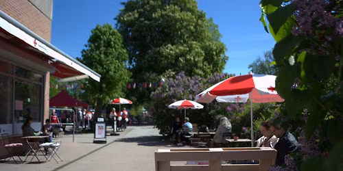 V\u00c5RMARKNAD HOS R\u00d6DA KORSETS SECONDHANDBUTIK I MALM\u00d6 