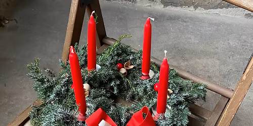 V\u00fdroba adventn\u00edch v\u011bnc\u016f pro rodi\u010de s d\u011btmi v Pal\u00e1ci Liebieg