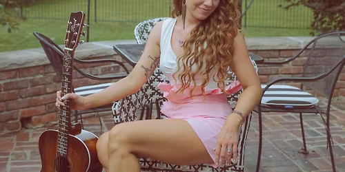 Liz Bentley @ The Pour Haus