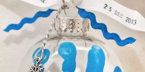 Parent & Me bauble making 