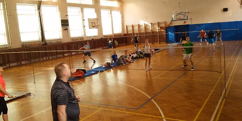 Badmintonov\u00fd turnaj neregistrovan\u00fdch hr\u00e1\u010d\u016f