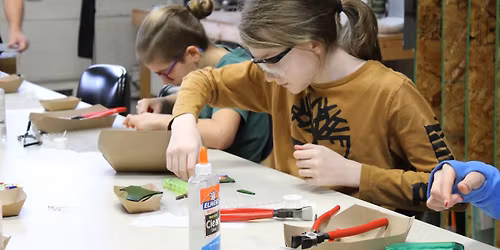 Kids Create! Walk In (December 13)
