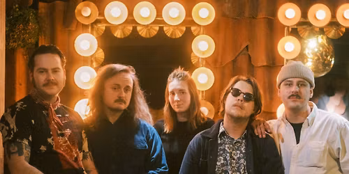 KULT Live: Teini-P\u00e4\u00e4 + Rosettes 