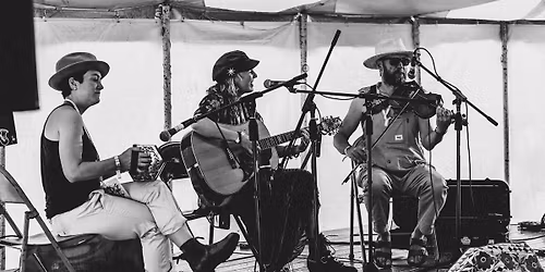 Cafe Carpe with Liv LaFluv