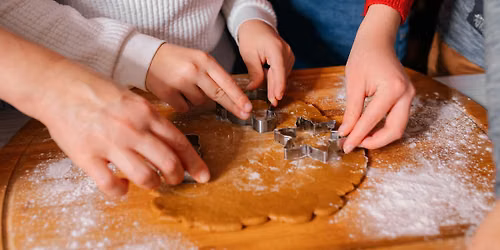 Make and Take: Gingerbread Cookies (1 Adult + 1 Child)