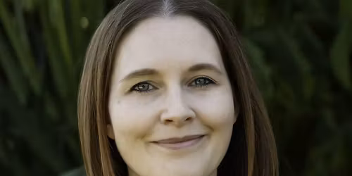 Carmen Rebecca Engels liest aus "Das Amulett der Welten - Winternacht" Mines Spatzentreff