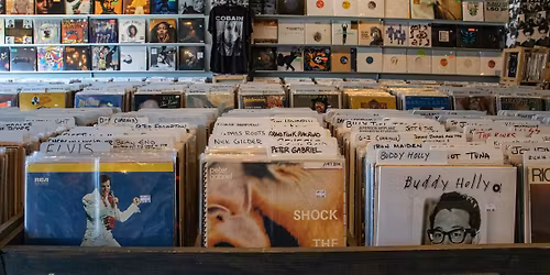 MARCZI BOLHAPIAC \u00c9S HANGLEMEZV\u00c1S\u00c1R