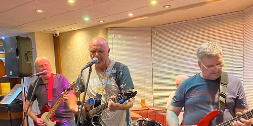 The Woodcutters Open Mic with Coco guesting