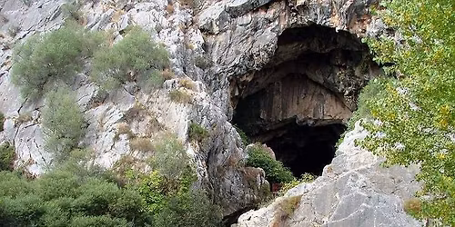 Circular Cueva del gato- Nacimiento de los Cascajales, Benaoj\u00e1n