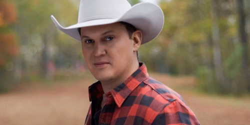 Jon Pardi, Alexandra Kay & Sadie Bass at Round Rock, TX