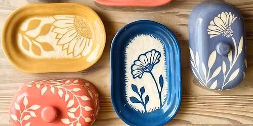 Trendy Sgraffito Carved Plates
