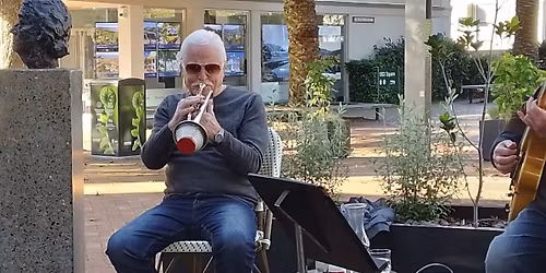 Meech & Co @Eight Plates