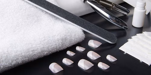 Press-On Nail Party - Learn the Technique