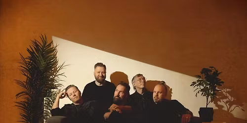 Pajan klubilla, Egotrippi (LIS\u00c4KEIKKA!)