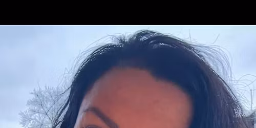 Klarsynsaften i St\u00f8berihallen i Hiller\u00f8d med clairvoyant Annette Edel