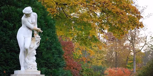 Visite guid\u00e9e | La Mythologie dans le parc du ch\u00e2teau