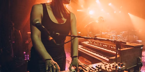 Holly Bowling at Anderson Theater at Memorial Hall OTR