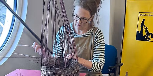 Berry gathering basket workshop