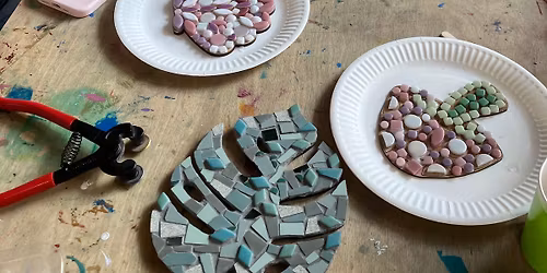 Mini mosaic craft workshop