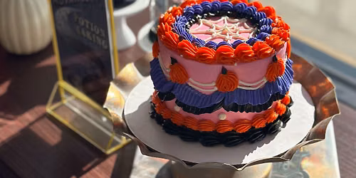 Cake Decorating Class - This is Halloween