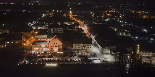 4. Weihnachtsdorf mit Verzaubermarkt