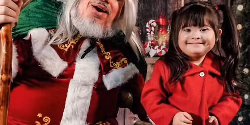 Holiday Portraits with Santa