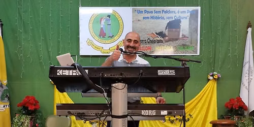 Baile de ver\u00e3o com Organista Fernando Sereno