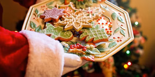 Santa is Coming to Tradition Geneva!