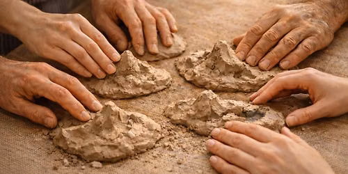 Shaping Islands in Clay Community Participation