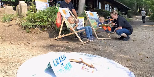 Lesen im Gr\u00fcnen Kooperation zwischen Stadt- & Schulbibliothek Purkersdorf und dem Naturpark Pkdf.
