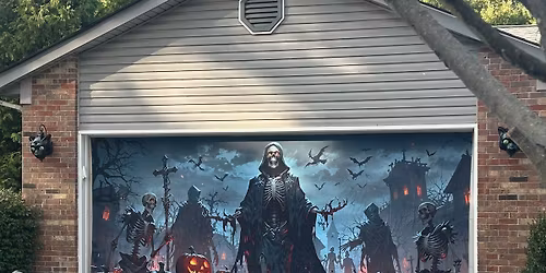 Simpson' s Annual Haunted Graveyard