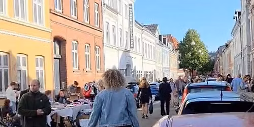 Loppemarked p\u00e5 Dronningensgade 2026