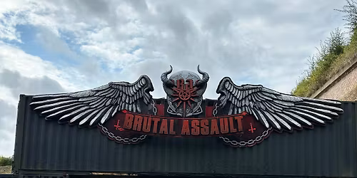 Brutal Assault Crew setk\u00e1n\u00ed 