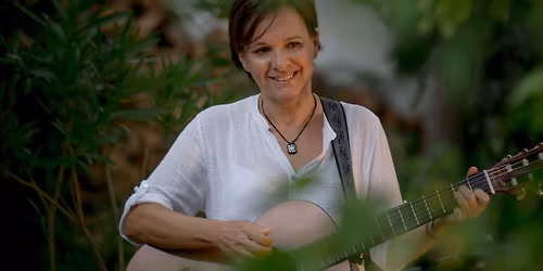 "Eldalolom a vil\u00e1gom" - Kecskem\u00e9thy Lilla dalai