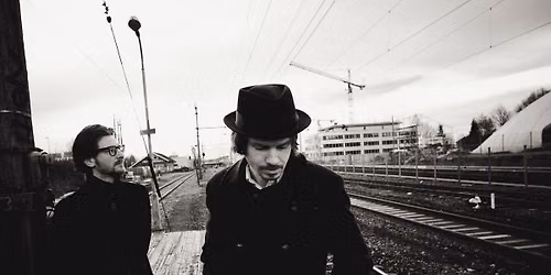 Mayflower Madame (NOR) + support: THEMIS - Hamburg - Goldener Salon \/ Hafenklang