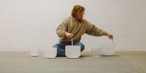 Sound bath @ Humber Street Gallery