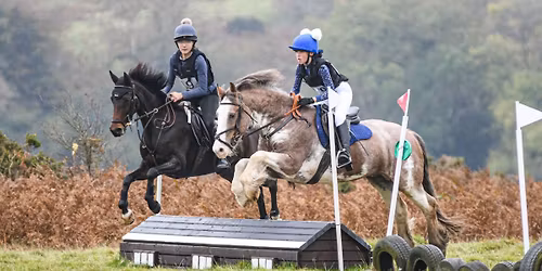 Open SDMPC Hunter Trial at Holwell Lawn