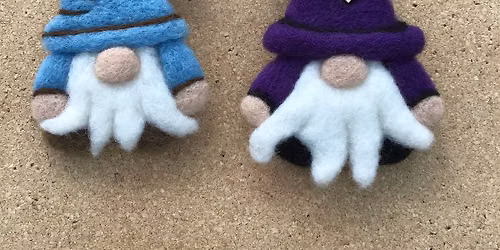 \u00a316 Needlefelt a cute Gonk Brooch