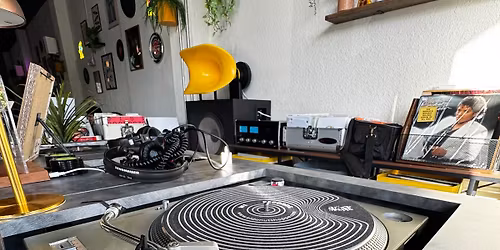 deepa GROOVES with BRIAN BURNSIDE PERLAS