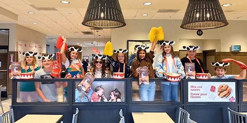 Santa\ud83c\udf85Comes to CFA Medina & \ud83c\udf81 Kids Eat Free