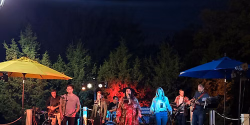 Live at the Hoyt Park Landing Beer Garden