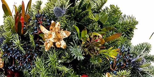 Christmas Wreath - Bespoke Workshop. Nibbles & Fizz