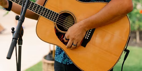 Aloha Friday Music in the Park