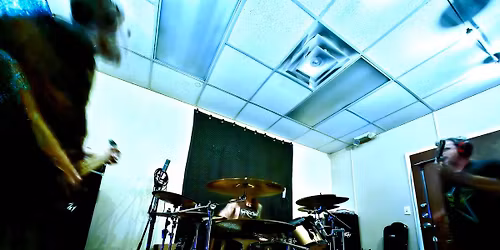 EvrythngIsWrng, The Golden Flakes, and Terrible Lovers @ Mad Malts in Huntsville, AL