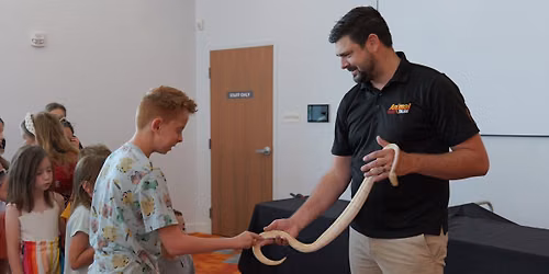 Fossil\u2019s Alive Featuring Animal Tales